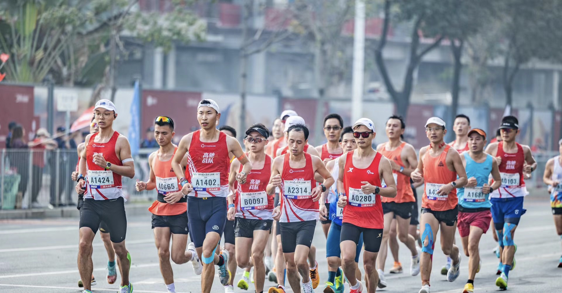 2014-2015:  Organized employees to participate in Shenzhen Marathon for two consecutive sessions.
